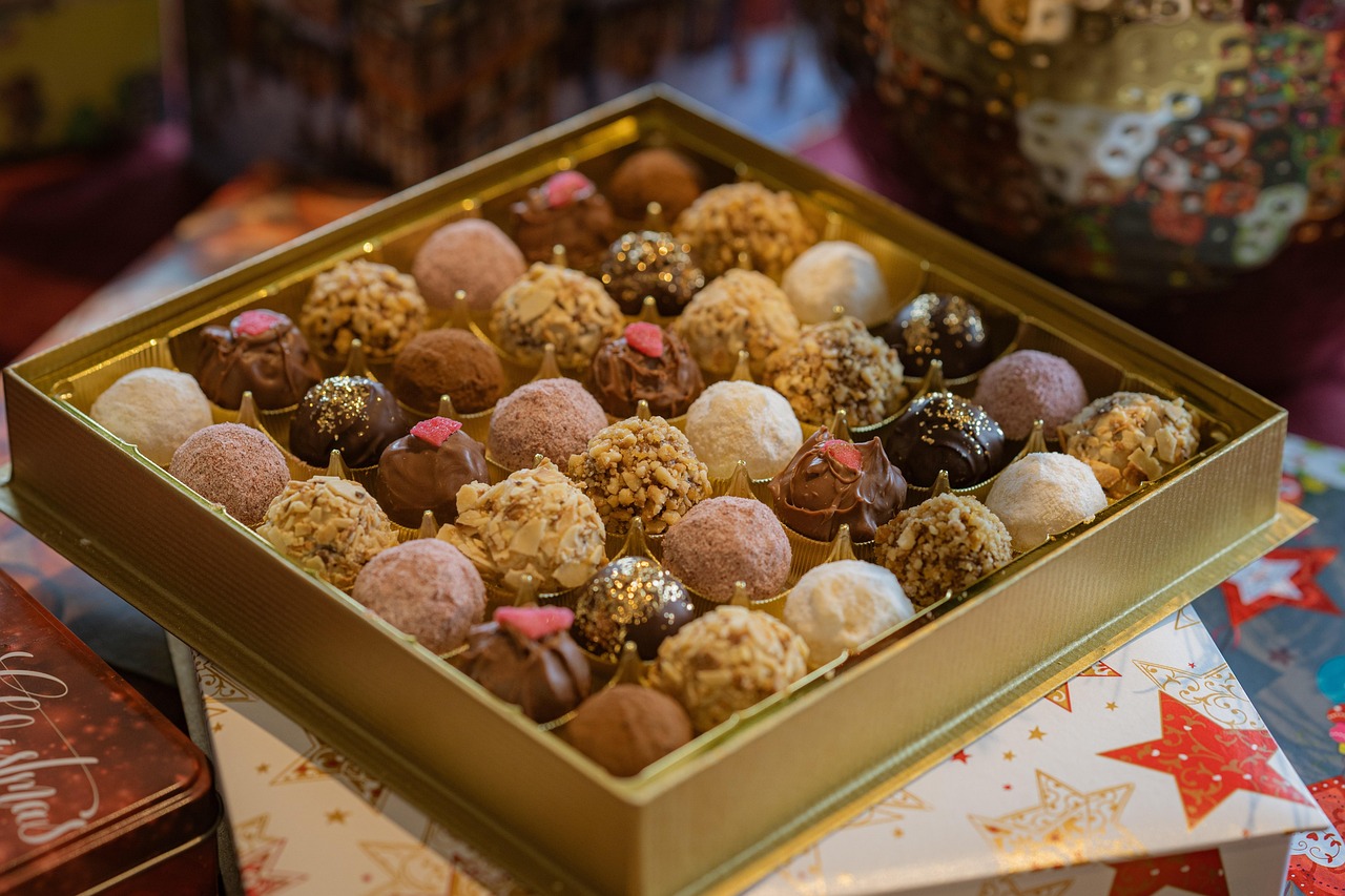 chocolates, truffle, christmas, sweets, cocoa, dessert, chocolates, chocolates, truffle, truffle, truffle, truffle, truffle, christmas, christmas, dessert, dessert, dessert
